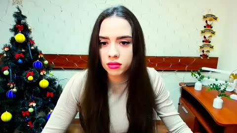 Snapshot of _your_fantasy_girl chatting on January 22, 12:38 pm Alisa online show from January 22, 12:38 pm