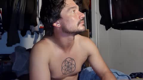 Snapshot of _yourdirtysecret23 chatting on December 5, 10:50 pm Matt snap - mattdillon1995 online show from December 5, 10:50 pm