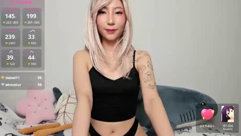 Mia online show from June 12, 10:42 pm