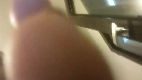 a02257661 online show from May 20, 3:29 pm