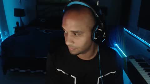 a4orce online show from November 26, 2:09 am