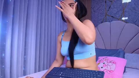 Aisha online show from May 27, 11:51 am