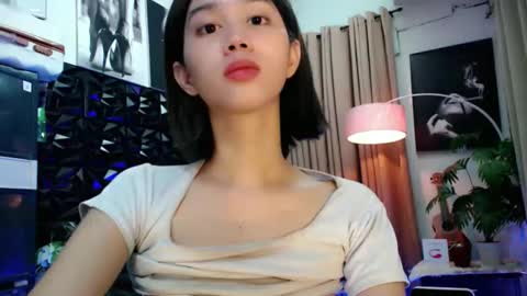 Lovely Yana  online show from April 29, 11:15 am
