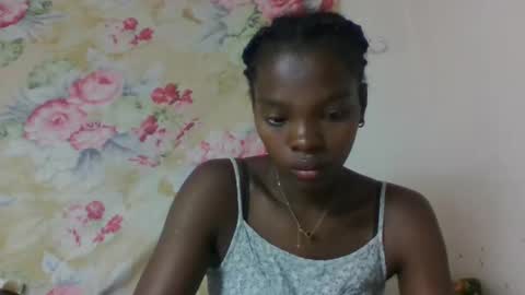 aadienne online show from May 2, 7:47 am