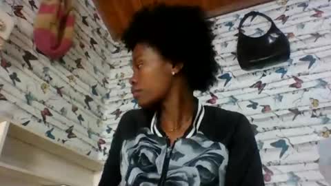aadienne online show from August 2, 3:47 pm