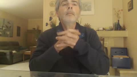 Aalex1717 online show from October 24, 5:30 am