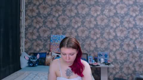 Alice online show from May 1, 8:58 pm