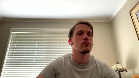 Kris online show from March 8, 3:21 am