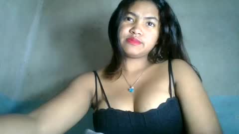 aariciah online show from June 27, 9:37 am