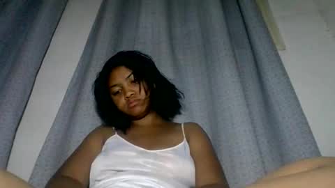 aariciah online show from November 19, 11:14 pm