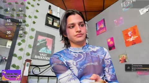 Aaron  online show from December 18, 5:31 pm