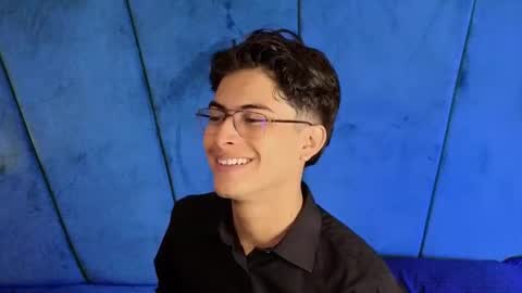 Aaron Ezequiel online show from October 4, 10:51 pm