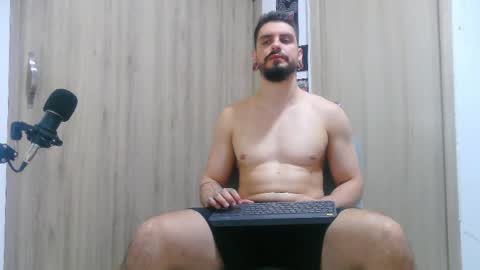 Aaron kwok online show from November 12, 4:26 am