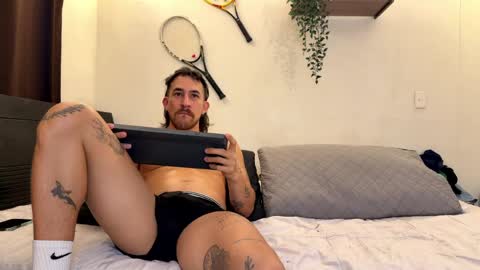 aaron_wheel online show from May 31, 10:22 pm