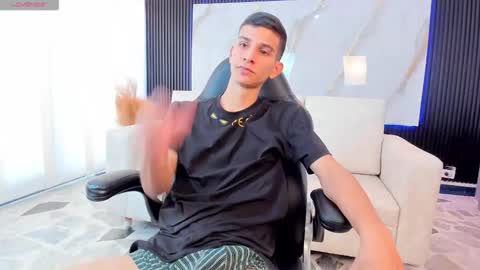 Aaron online show from March 9, 8:46 pm