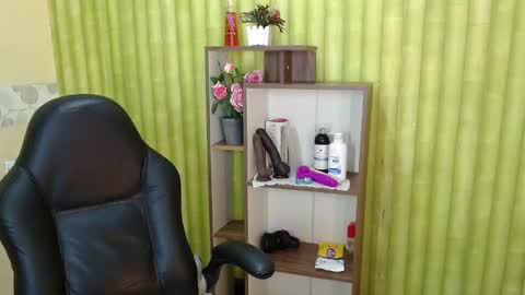 im NiallDun online show from February 17, 2:09 am