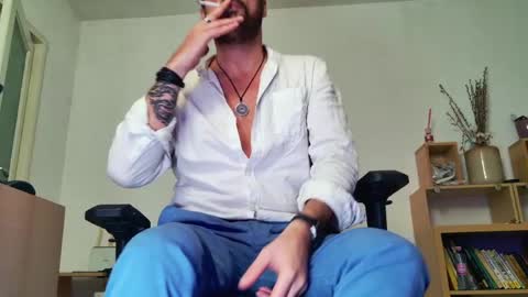 Aaron online show from April 29, 6:35 pm