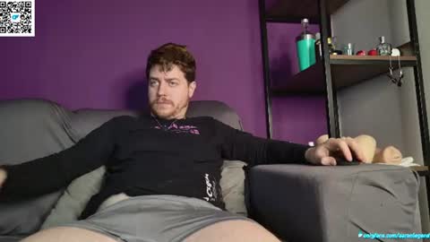 Aaron  online show from June 29, 6:43 am