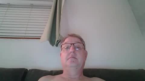 Aaron online show from February 12, 6:22 pm