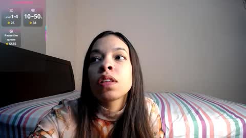 Aaron y Perla online show from February 16, 7:01 pm