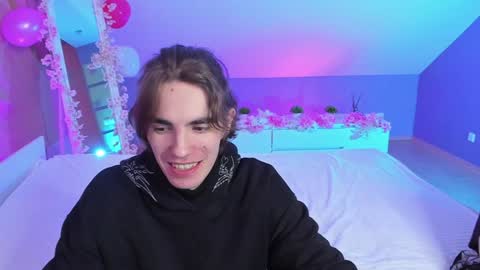 Fiona and Harry online show from January 6, 8:07 pm