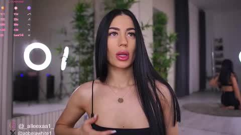 Snapshot of abbela_white chatting on February 22, 6:39 am Alexa online show from February 22, 6:39 am