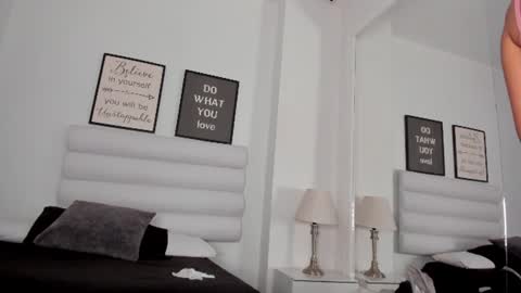 abbey_walker online show from June 16, 11:47 am