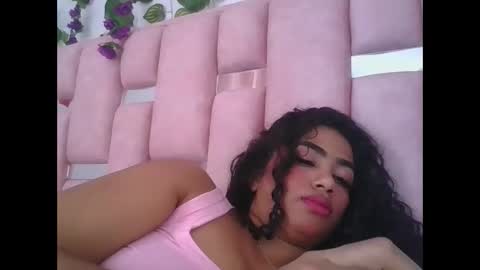 abby_moss_2 online show from April 29, 5:30 pm