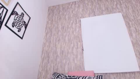 Abby online show from November 20, 7:33 pm