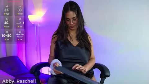 abby_raschell online show from December 19, 3:24 am