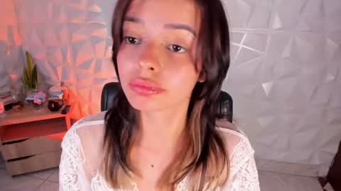 Abby Saenz online show from July 7, 10:58 pm