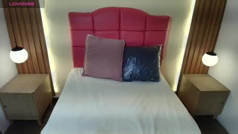 Abby Coopeer online show from March 13, 12:30 pm