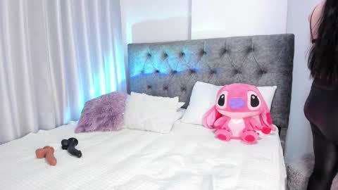 Abby online show from February 25, 10:53 pm