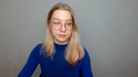 Snapshot of abbymoore__ chatting on February 11, 8:37 am Abby Lovense is active online show from February 11, 8:37 am