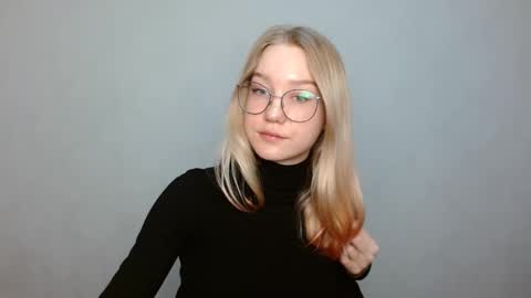 Snapshot of abbymoore__ chatting on February 3, 1:08 pm Abby Lovense is active online show from February 3, 1:08 pm