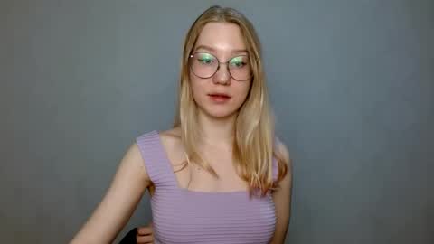 Snapshot of abbymoore__ chatting on March 2, 12:11 pm Abby Lovense is active online show from March 2, 12:11 pm