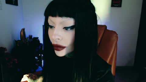 Abby online show from June 24, 2:40 am