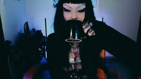 Abby online show from June 26, 2:28 am
