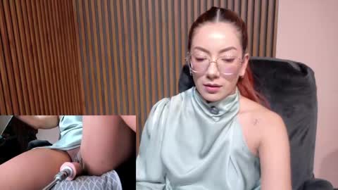 Abby Stones online show from June 3, 2:33 pm