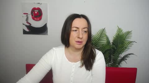 abbytaylorr online show from February 1, 7:16 am