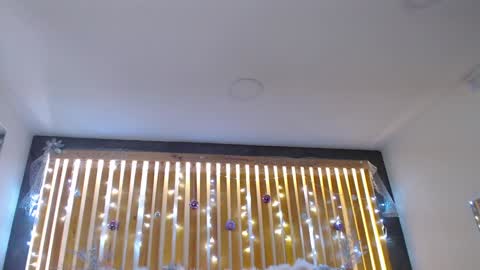 Abby online show from December 15, 8:36 pm