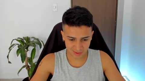 Snapshot of abelasburgo chatting on October 8, 2:01 pm Independence model AbelAsburgo online show from October 8, 2:01 pm