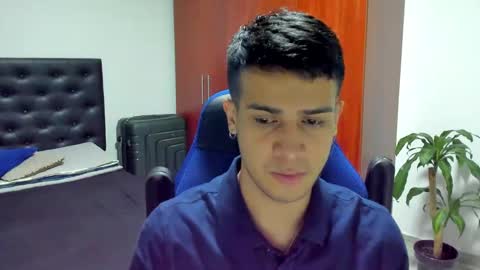 Snapshot of abelasburgo chatting on October 19, 4:50 am Independence model AbelAsburgo online show from October 19, 4:50 am