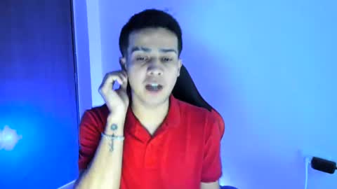 Independence model AbelAsburgo online show from July 29, 2:44 am