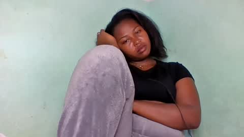 abella677022 online show from July 16, 2:42 pm