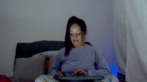 abella_as_ online show from July 2, 3:23 am