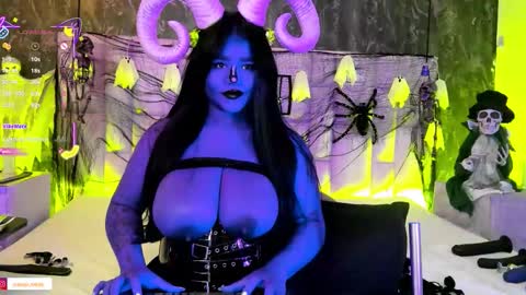 aberachmackay online show from October 24, 11:55 am