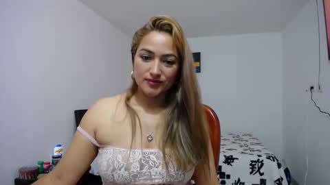 ximena online show from November 29, 1:52 pm