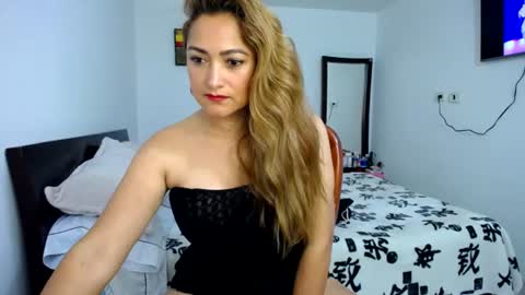 ximena online show from July 9, 1:26 pm