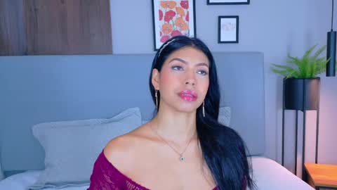 abiehils online show from May 2, 11:38 am